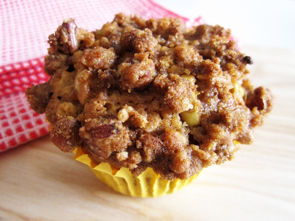 Vegan Caramel Apple Muffins