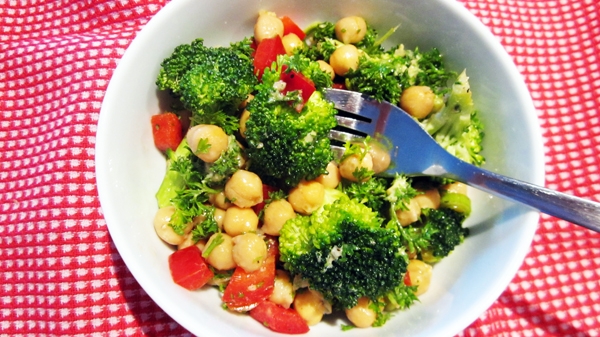 Colorful Chickpea Salad