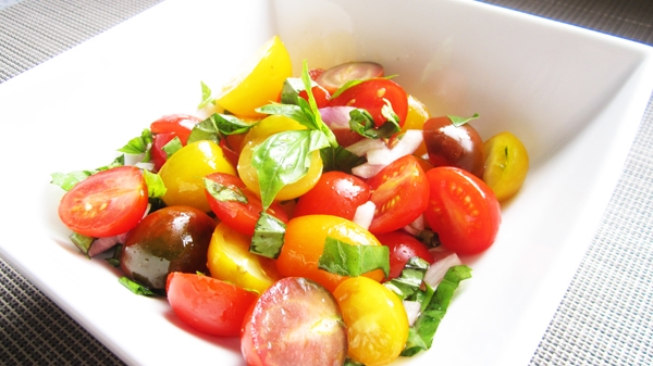 Fresh Tomato & Basil Salad