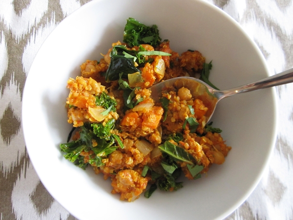 Quick & Easy Indian Curry Quinoa - Vegan, Gluten-Free, and ready in no time!