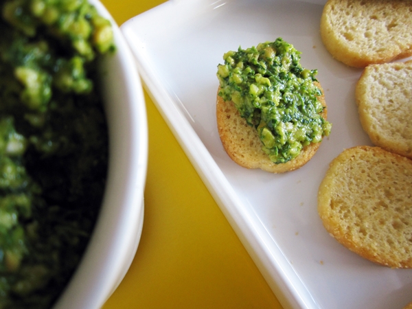 Rocket (Arugula) & Cashew Spread - Vegan and Gluten-Free