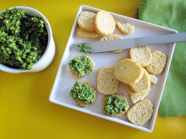 Rocket (Arugula) & Cashew Spread - Vegan and Gluten-Free