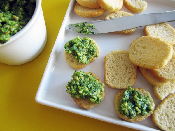 Rocket (Arugula) & Cashew Spread - Vegan and Gluten-Free