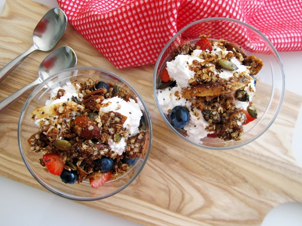 Quinoa Granola with Coconut and Chia Seeds (Vegan and Gluten-Free)