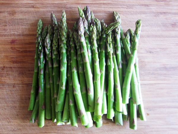 Vegan Cream of Asparagus Soup - Cashews make it creamy!