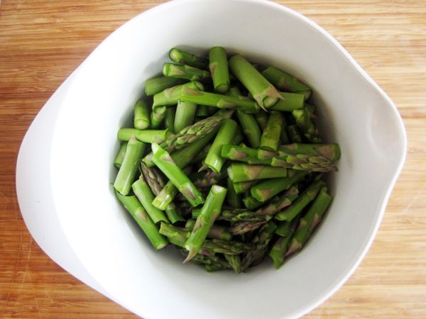 Vegan Cream of Asparagus Soup - Cashews make it creamy!