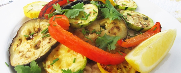 Grilled Mediterranean Veggies on White Bean Mash - Vegan & Gluten-Free