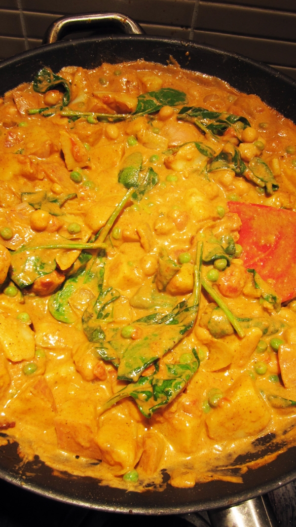 Vegan Indian Potato Curry Recipe w/ Photos – Vegangela