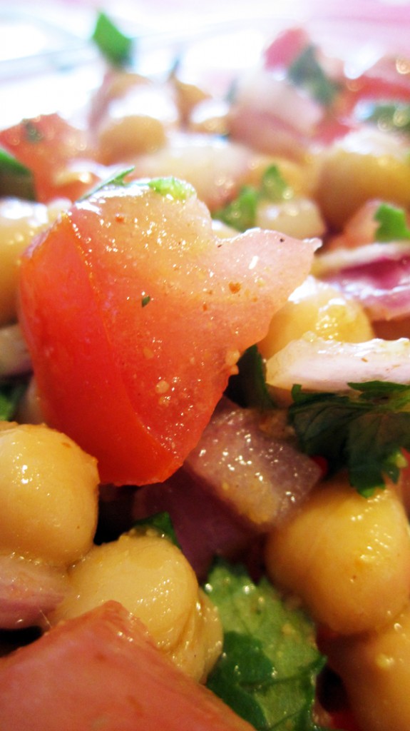 Easy Vegan Mexican Chickpea Salad – Vegangela