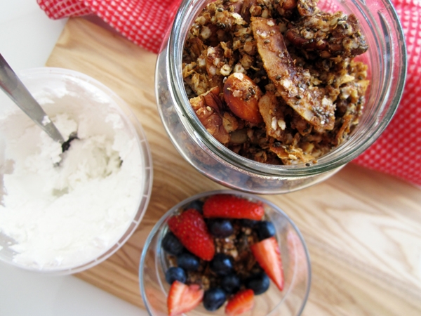 Quinoa Granola with Coconut and Chia Seeds (Vegan and Gluten-Free)